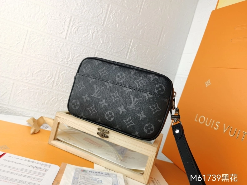 Resilient LX Clutch Bags 6706