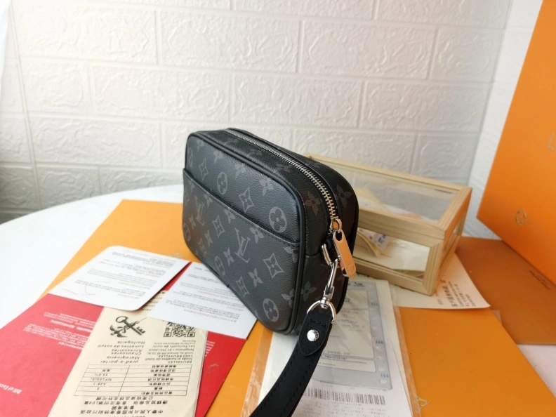 Resilient LX Clutch Bags 6706