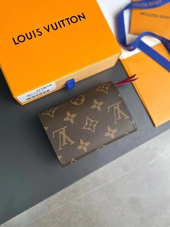 Breathable LX Wallets 10238