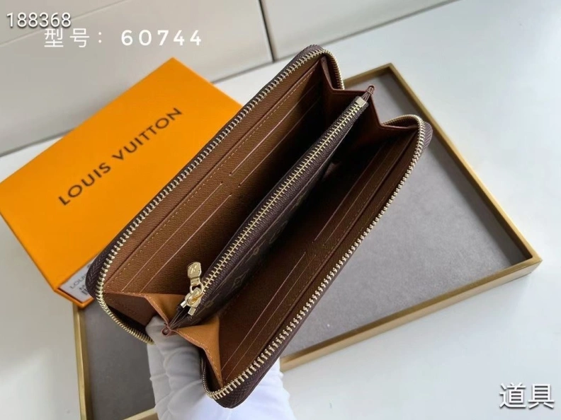 Sleek LX Wallets 10228
