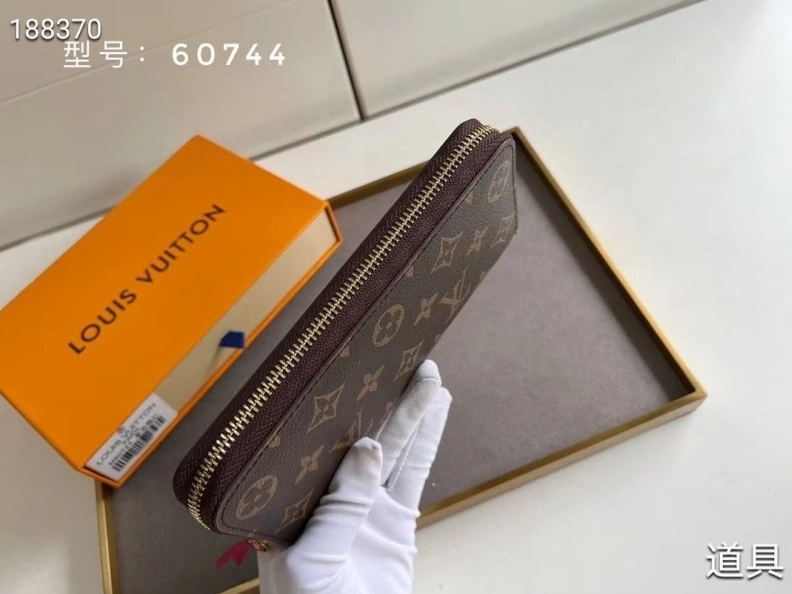 LX Wallets Efficient 10243