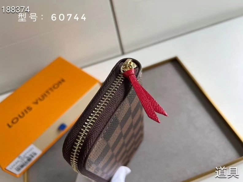 Efficient LX Wallets 10252