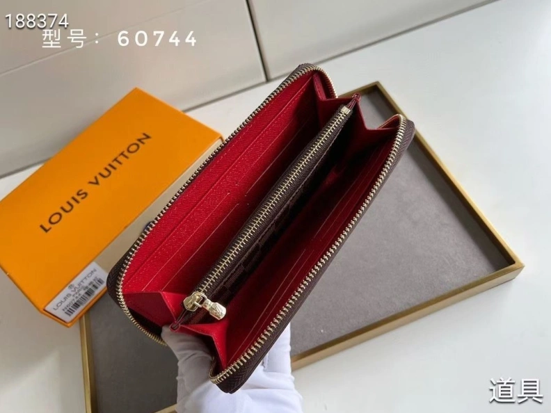 Efficient LX Wallets 10252