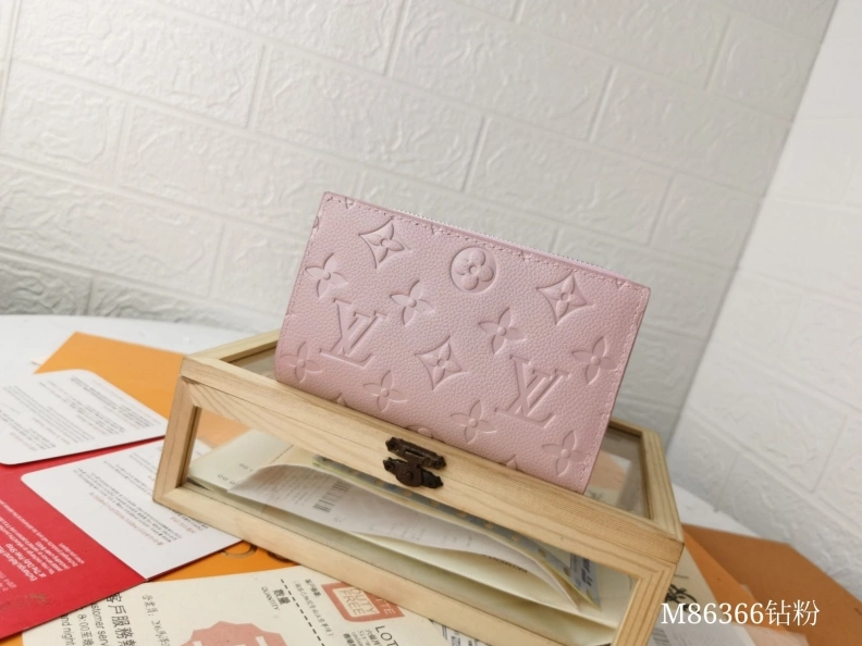 Classic LX Wallets 10199