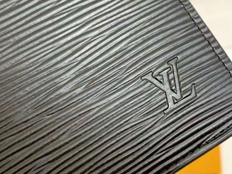 LX Wallets Bright 10186