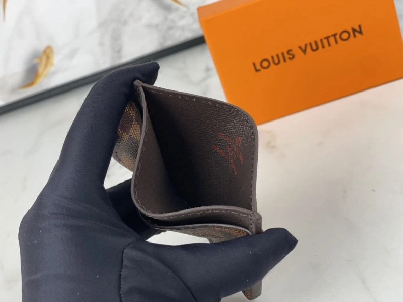 Modern LX Wallets 10207