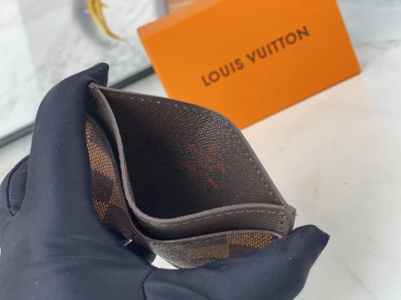 Modern LX Wallets 10207