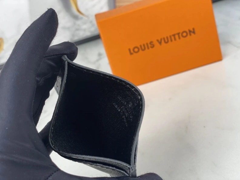 LX Wallets Versatile 10200