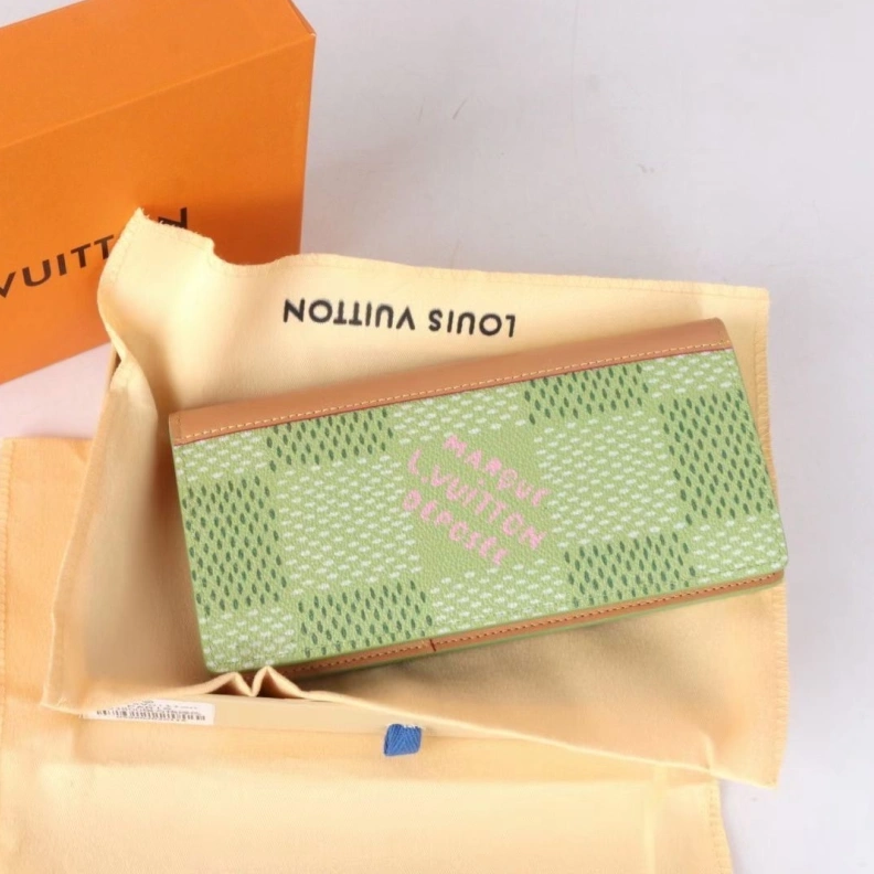 Trendsetting LX Wallets 10115