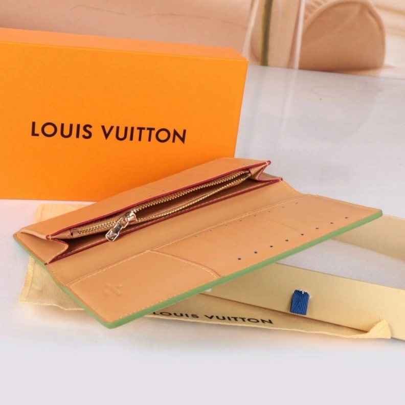 Trendsetting LX Wallets 10115