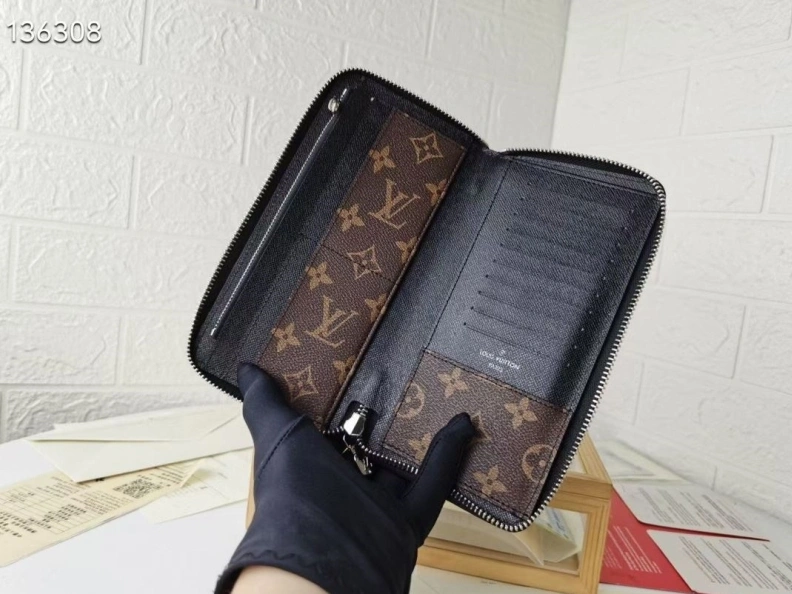 LX Wallets SportInspired 10106