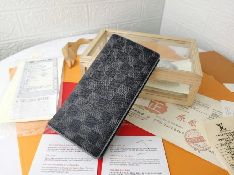 Resilient LX Wallets 10113