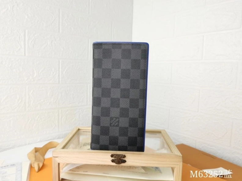 Functional LX Wallets 10150