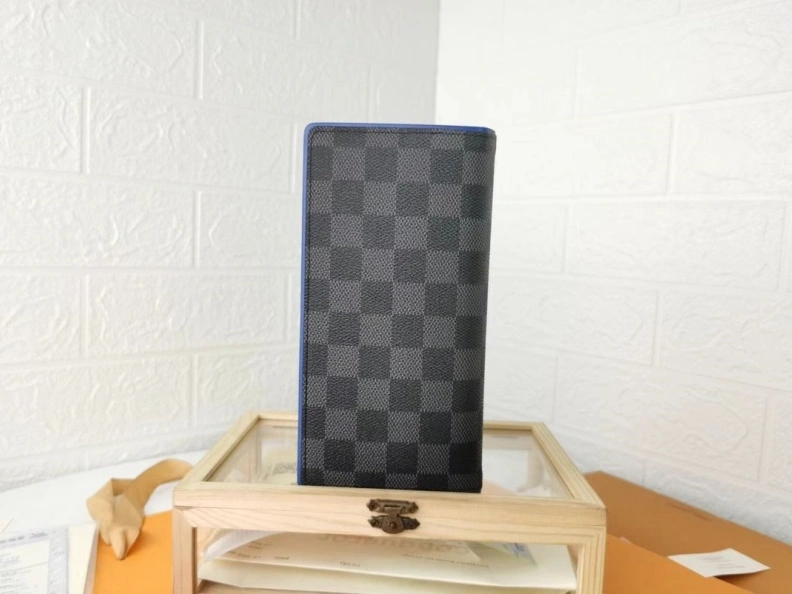 Functional LX Wallets 10150