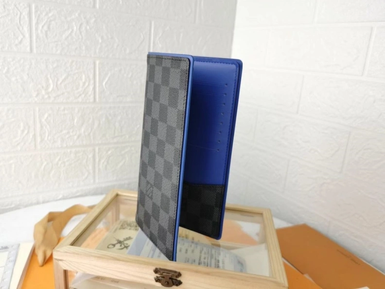Functional LX Wallets 10150
