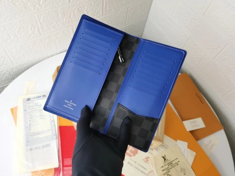 Functional LX Wallets 10150