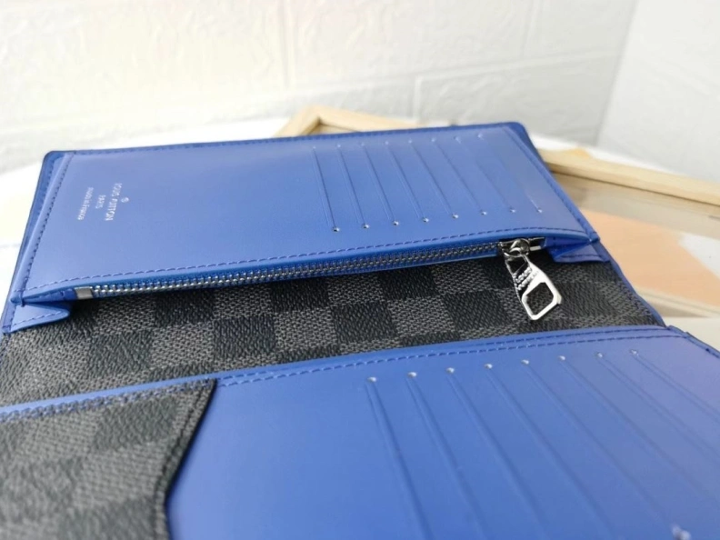Functional LX Wallets 10150