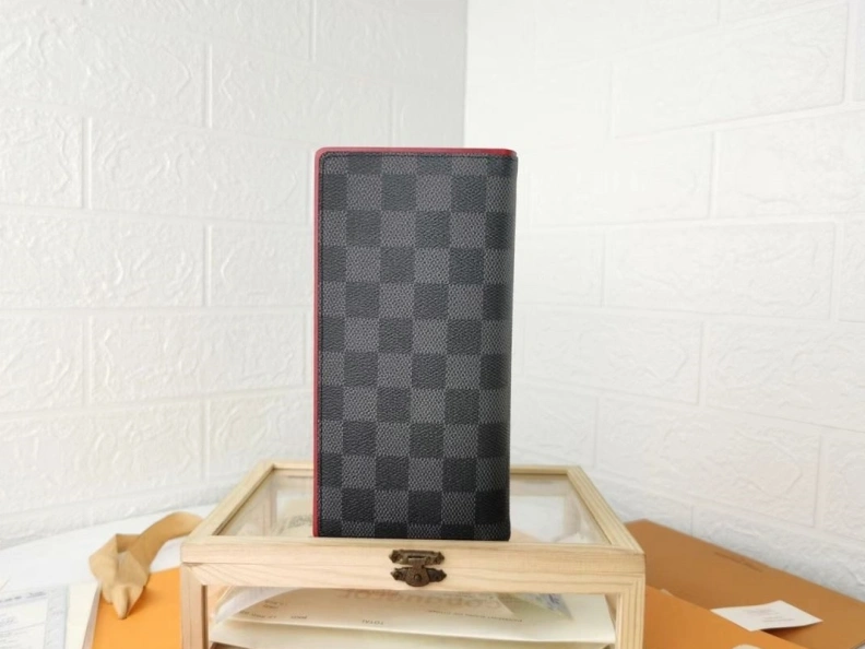 Breathable LX Wallets 10136
