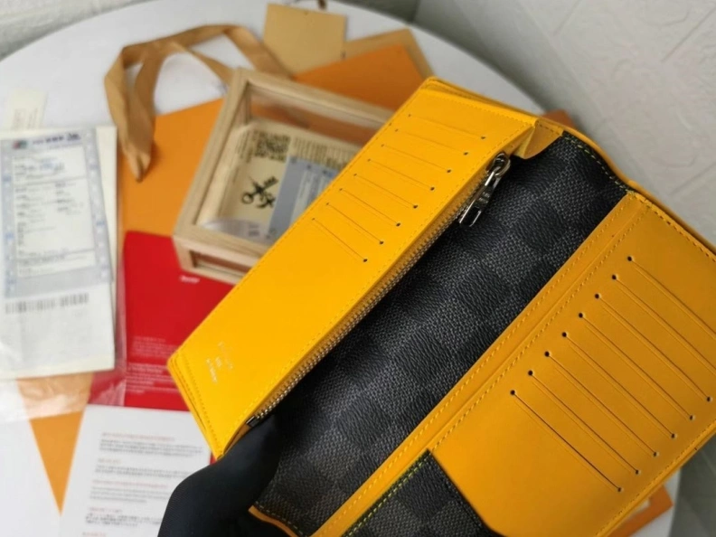 Compact LX Wallets 10105