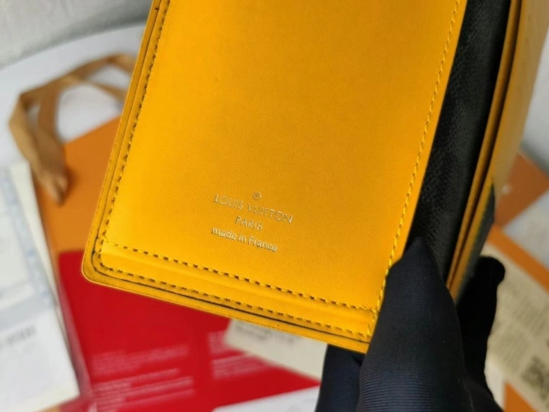 Compact LX Wallets 10105