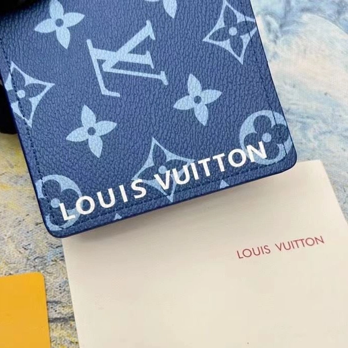 Resilient LX Wallets 10098
