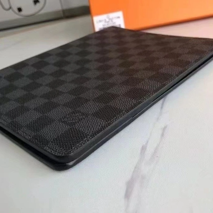 Functional LX Wallets 10094