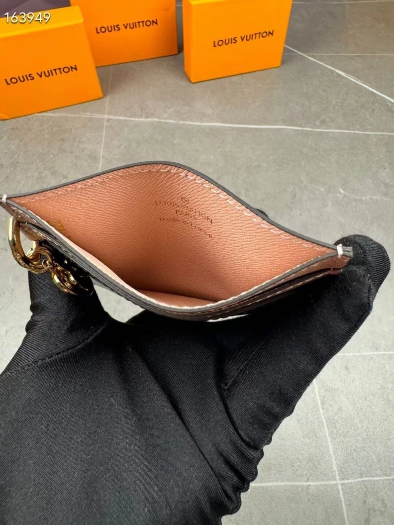 Efficient LX Wallets 10079