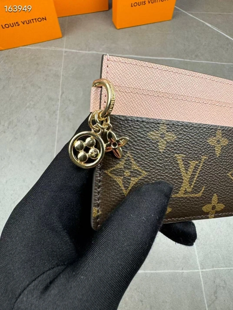 Efficient LX Wallets 10079