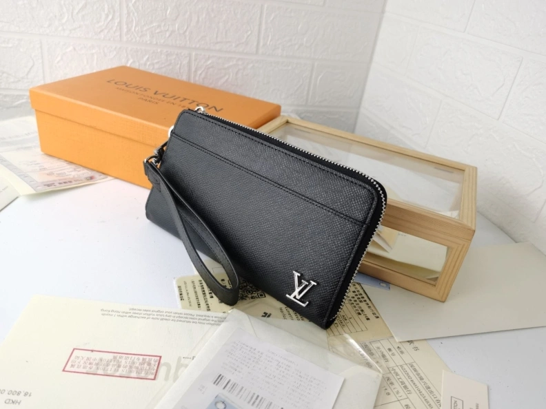 LX Wallets Practical 10053