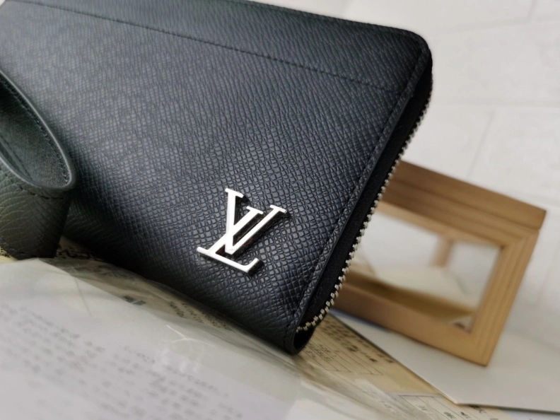 LX Wallets Practical 10053
