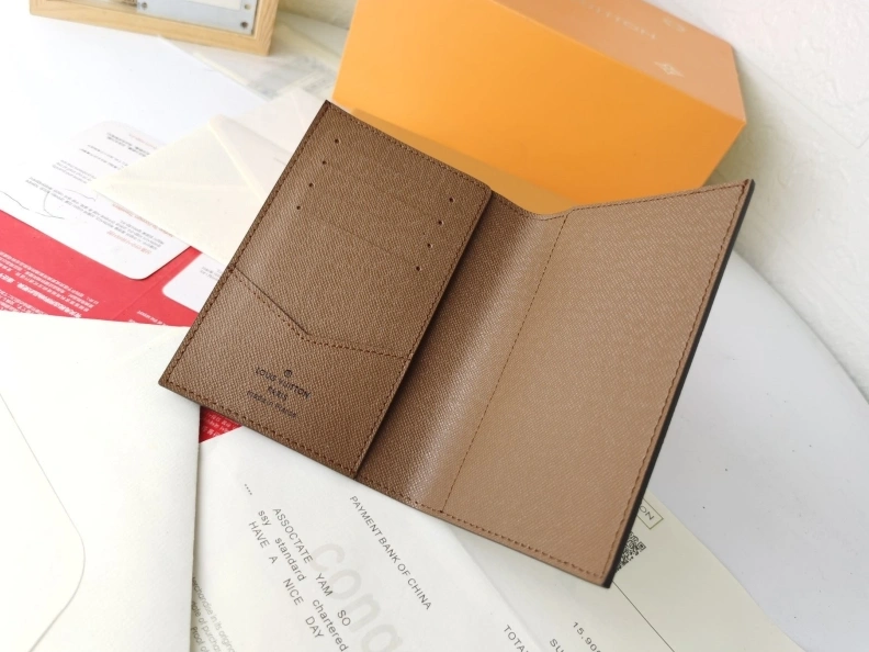 EyeCatching LX Wallets 10026
