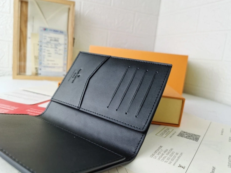 LX Wallets WellDesigned 10036