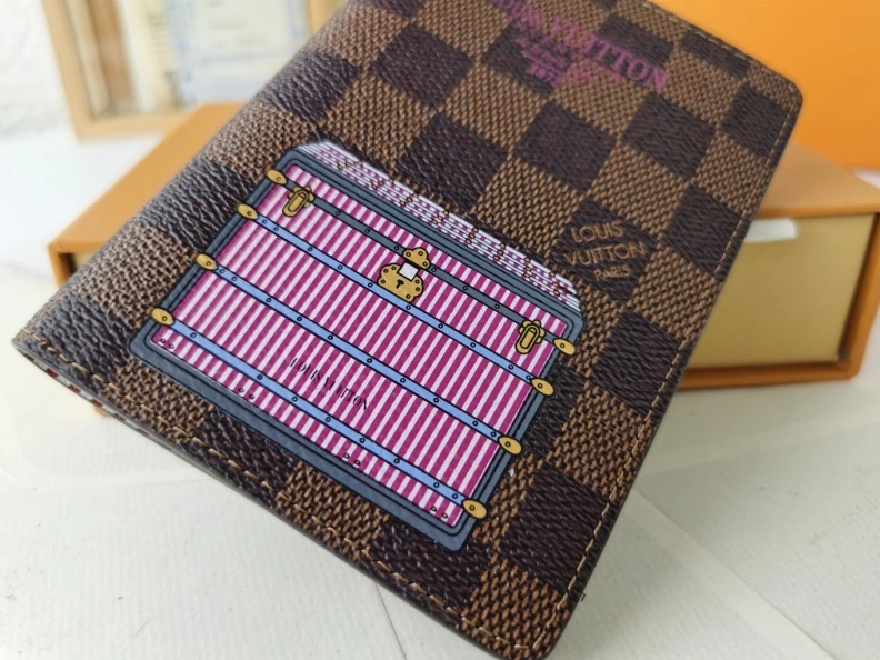 Trendsetting LX Wallets 10045