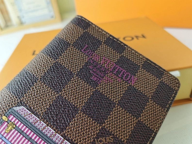 Trendsetting LX Wallets 10045