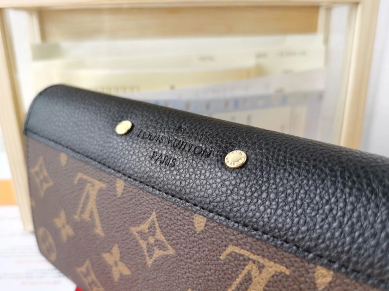 Affordable LX Wallets 10004