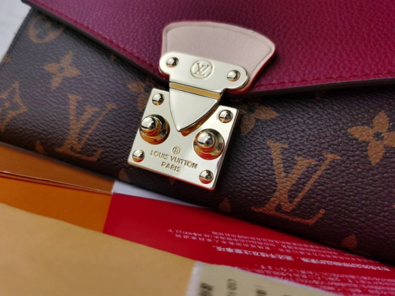 DailyWear LX Wallets 9995