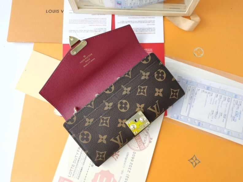 DailyWear LX Wallets 9995
