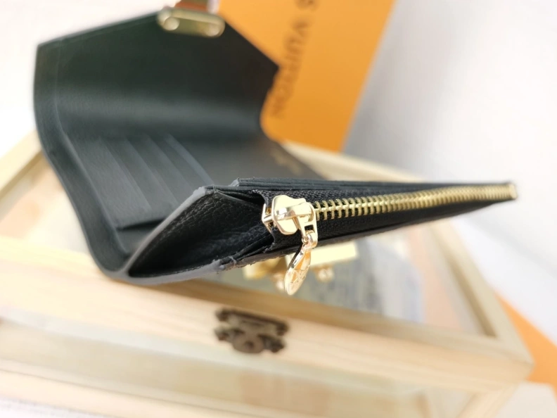 LX Wallets Lightweight 9997