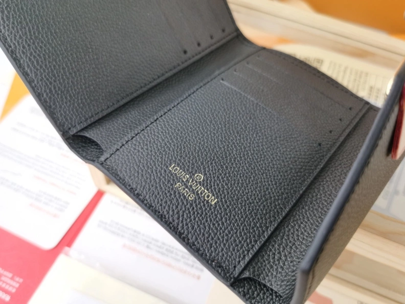 LX Wallets Lightweight 9997