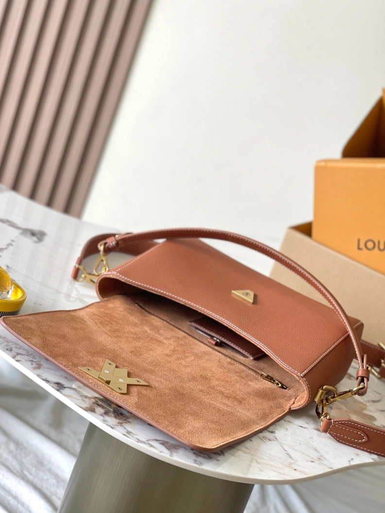EyeCatching LX Satchel Bags 11430
