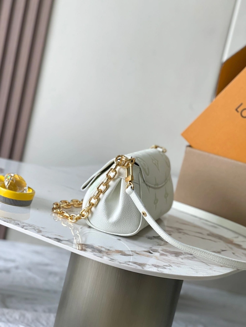 Modern LX Satchel Bags 11400