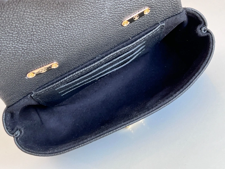 Timeless LX Top Handle Bags 10702