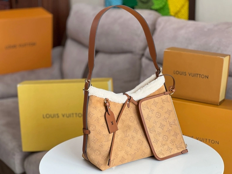 Popular LX Top Handle Bags 10706