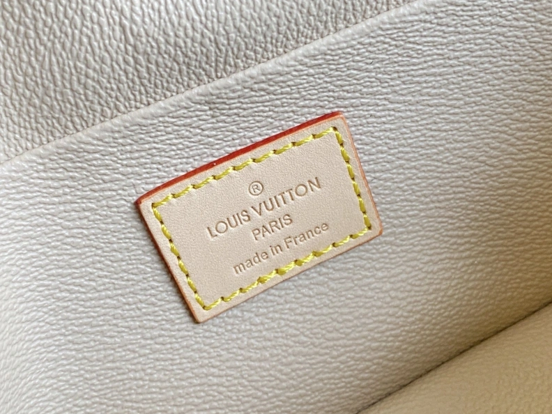 LX Cosmetic Bags Efficient 11543