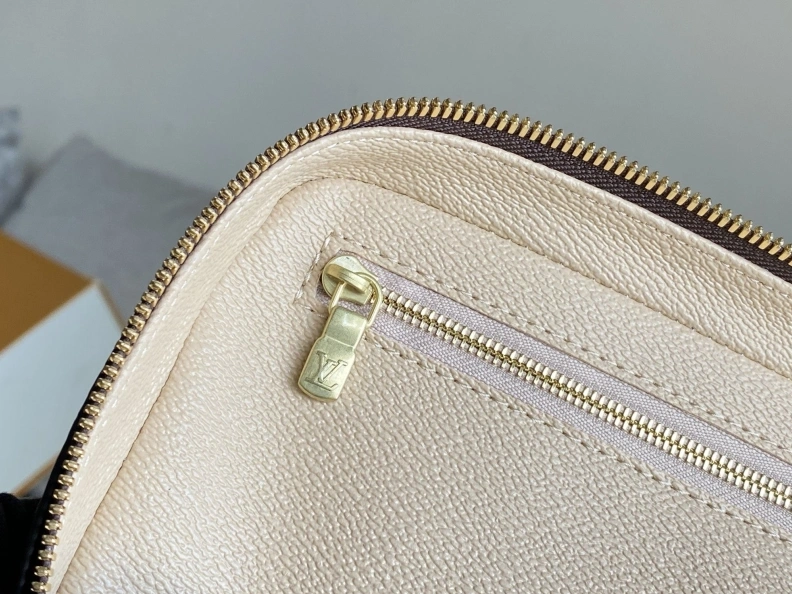 LX Cosmetic Bags Unique 11523