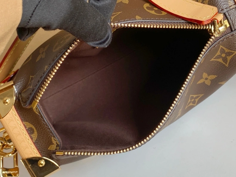 Lightweight LX Box Bags 11917