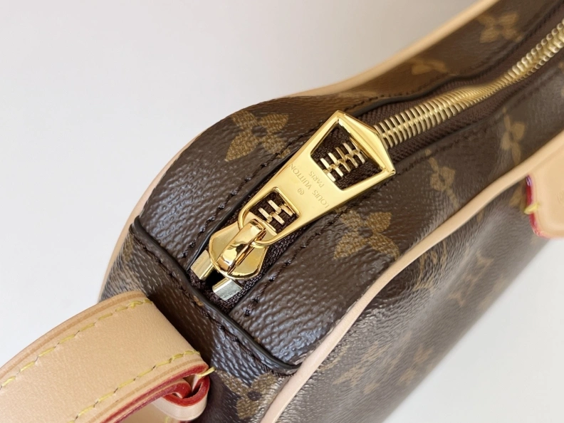 LX Top Handle Bags Sophisticated 10696