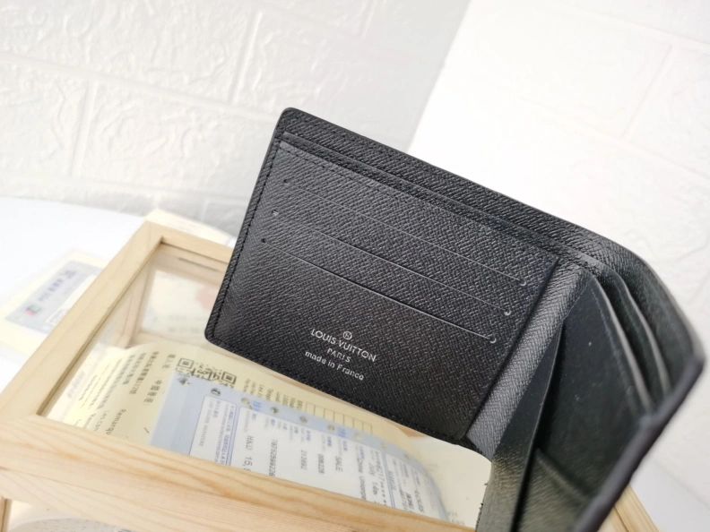Bold LX Wallets 9984