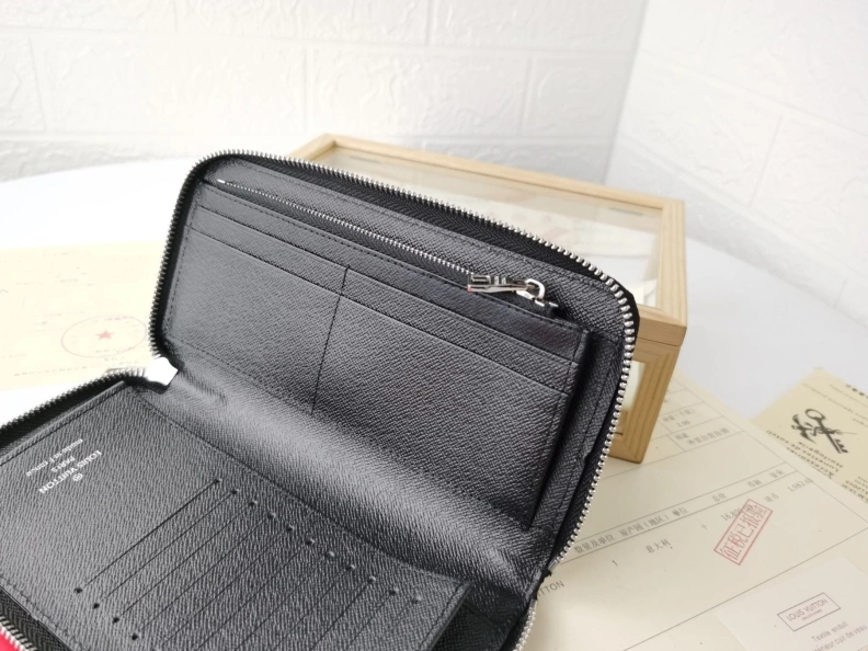 LX Wallets EyeCatching 9982