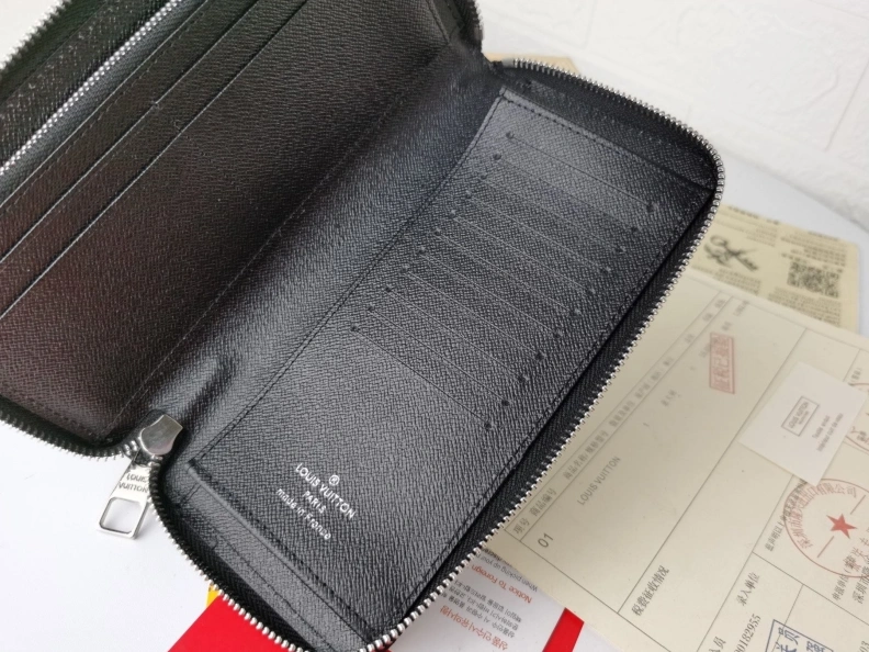 LX Wallets EyeCatching 9982
